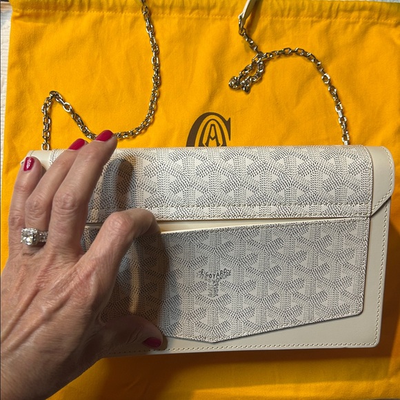 Goyard Duchesse Marie Caroline Shoulder Bag and Wallet. New Condition. - Picture 15 of 17